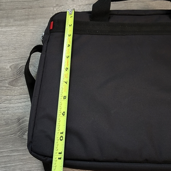 SWISS Black Laptop Crossbody Bag - Picture 5 of 11
